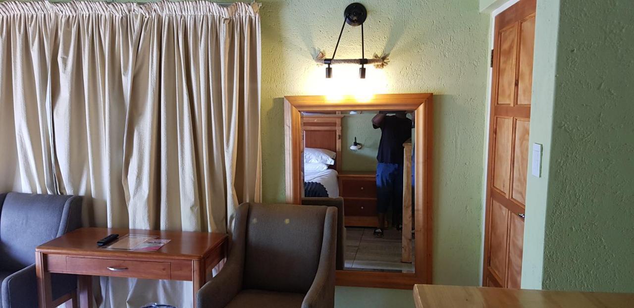 Metsing At Harties Hotel Хартбееспоорт Екстериор снимка